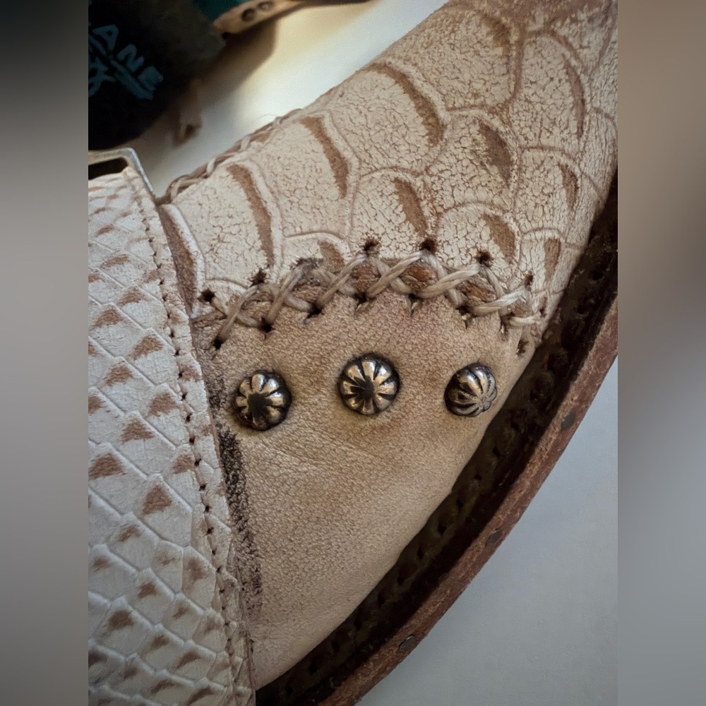 Lane Boots SHOWDOWN Ankle Booties in Alabite/Ceramic
Crackle Sz 6 - Picture 15 of 16